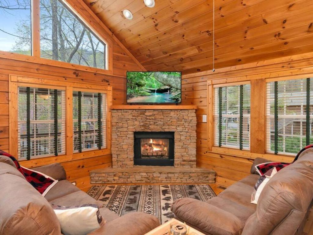Soco Serene In The Heart Of * Maggie Valley